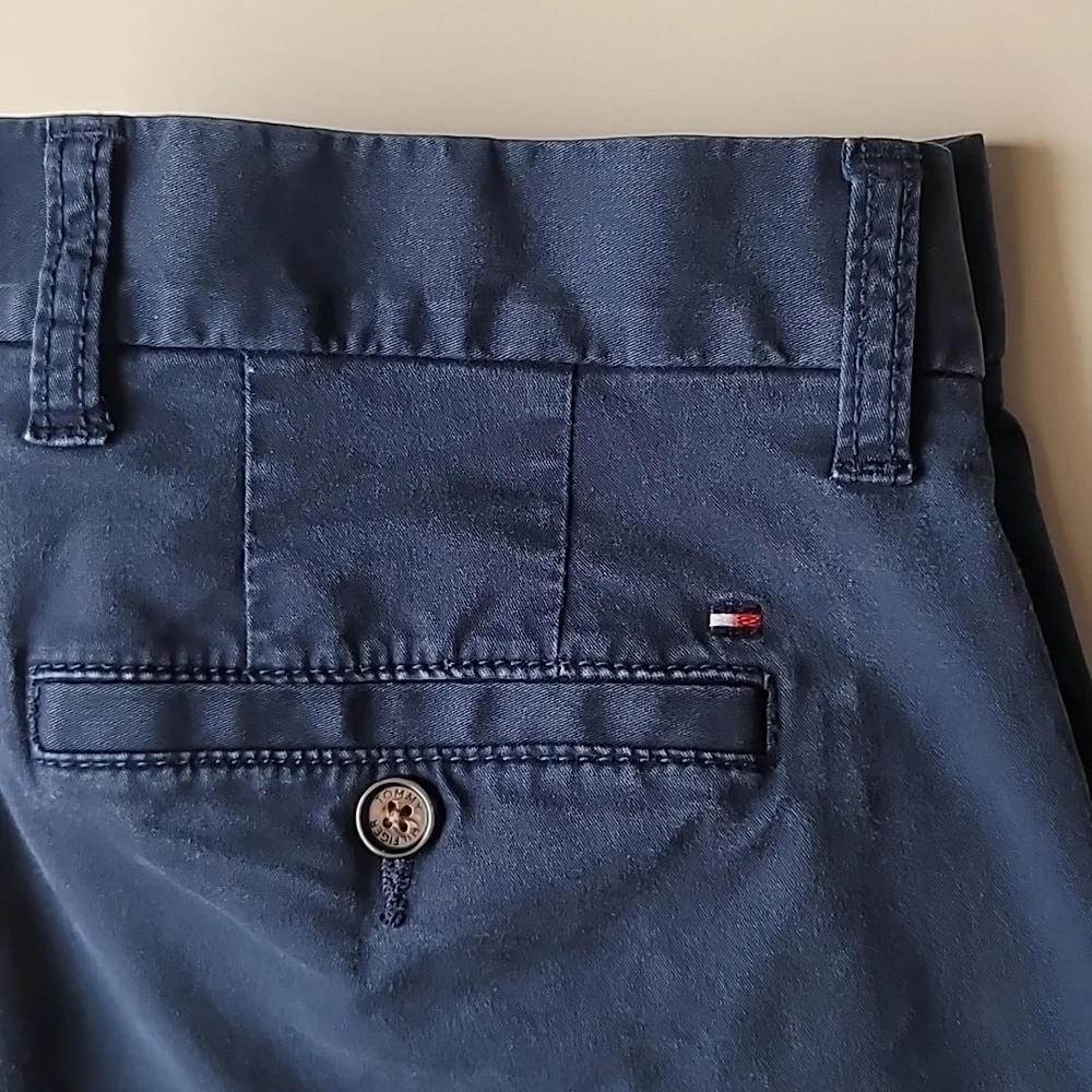 Mens' Tommy Hilfiger Tailored Fit Bleu Pants, Size 32x30 - Picture 2 of 8